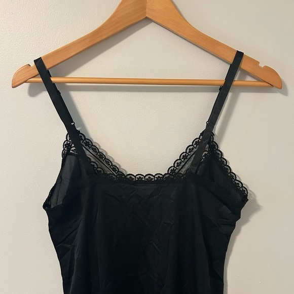 VINTAGE | Black lace detailed slip dress - Picture 7 of 8